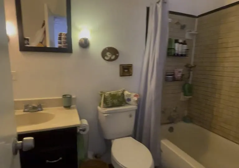 1033 W Hickory St — Photo 18