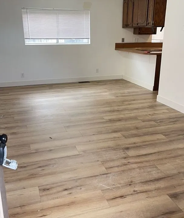 551 Dee Ave #1-4