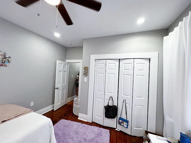 7713 Hampson St — Photo 10