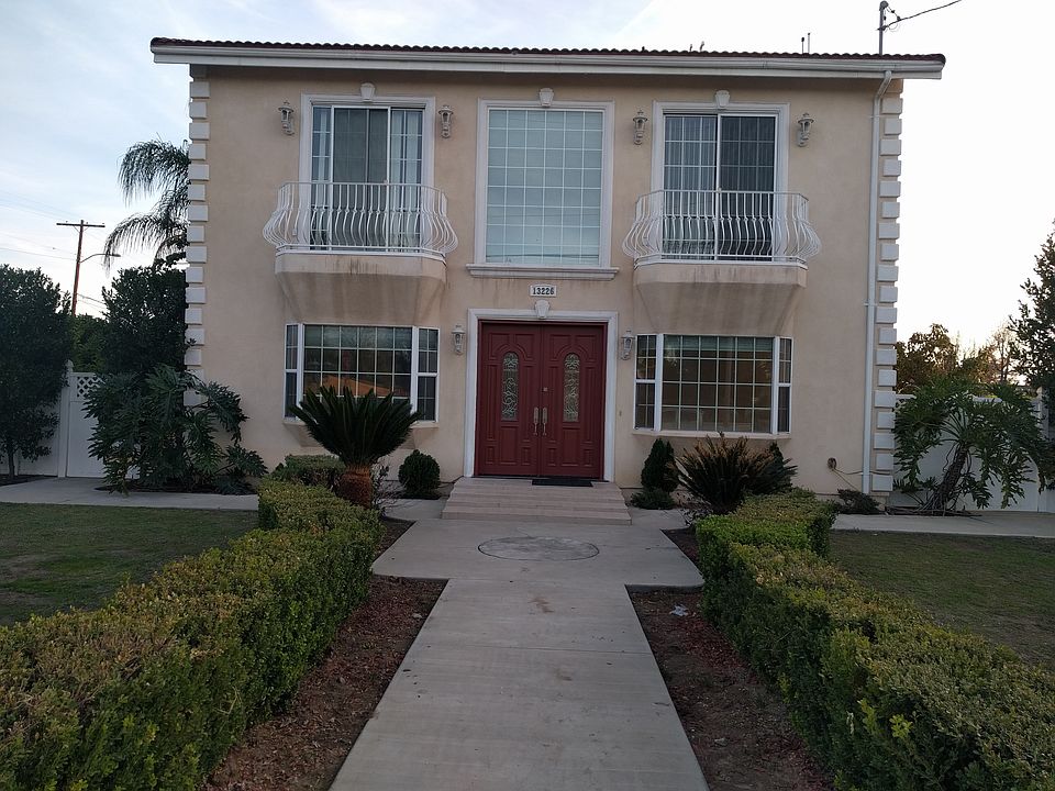 1st image of 13226 Cantara St