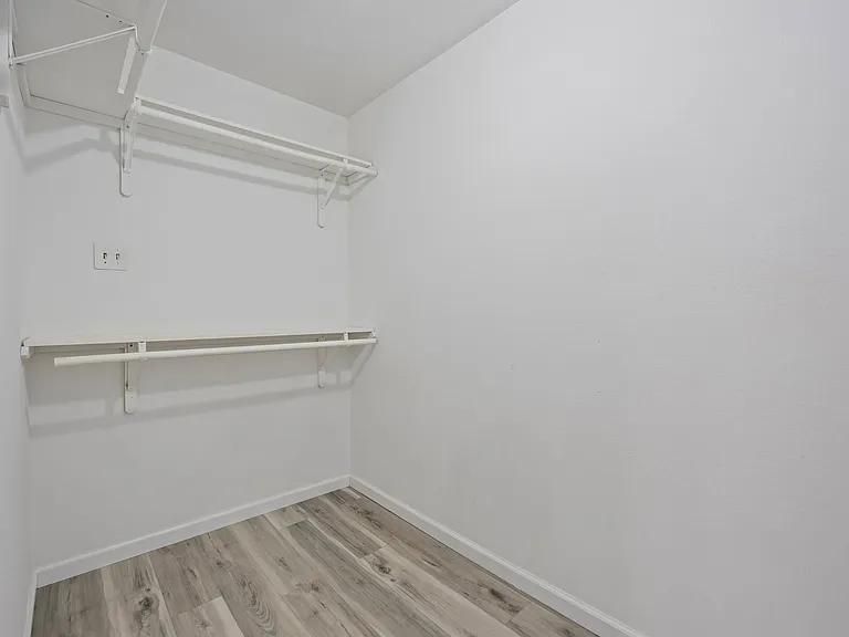 1728 Connorvale Rd #B — Photo 37