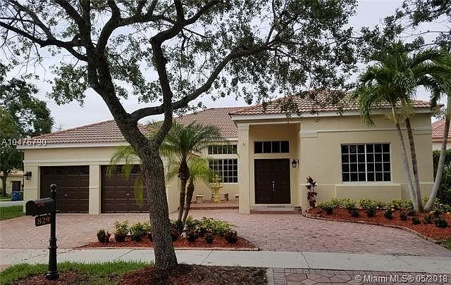 1st image of 829 Heritage Dr