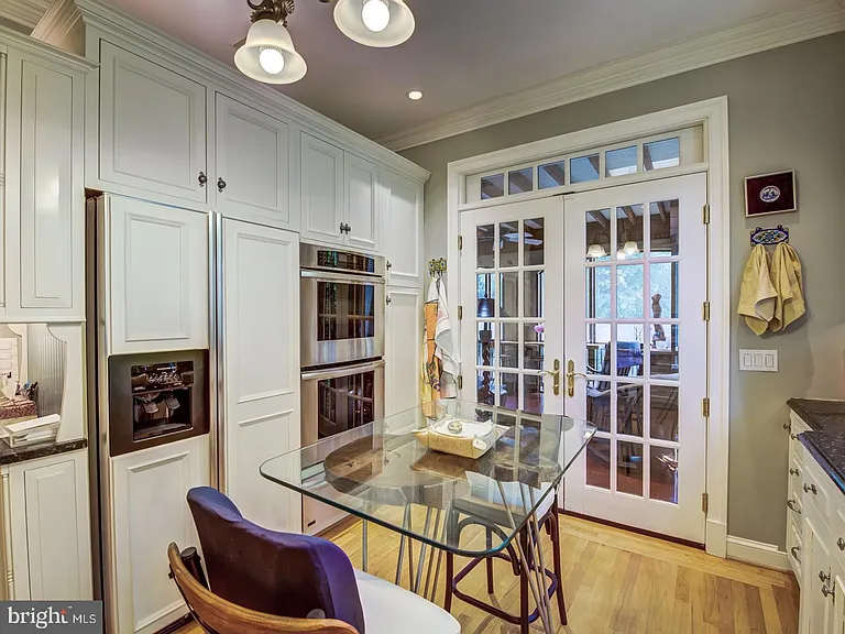 3808 Cathedral Ave NW — Photo 30