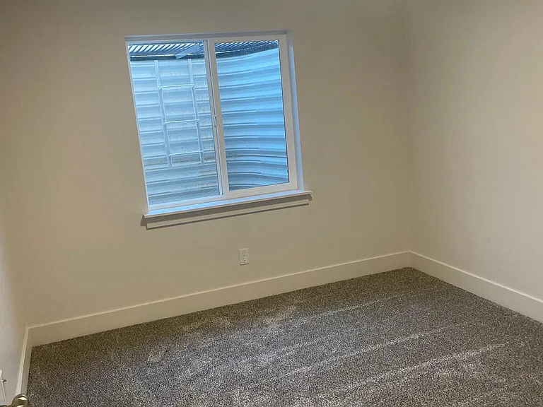 917 N 100 W — Photo 9