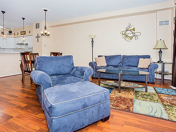 3rd image of 72 Arboretum Dr