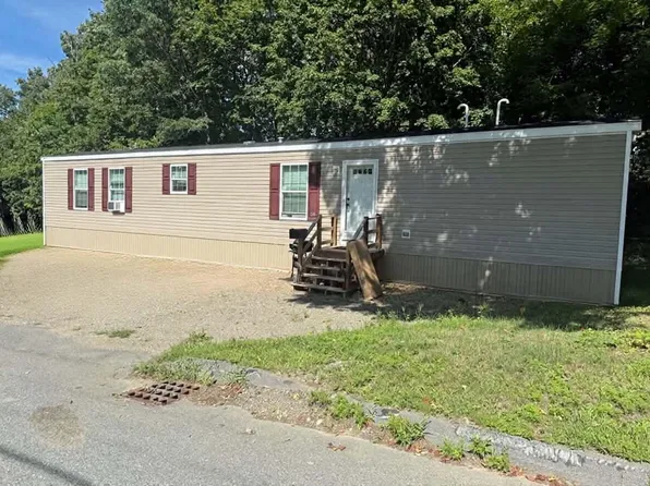 20 King Street, Calais, ME 04619