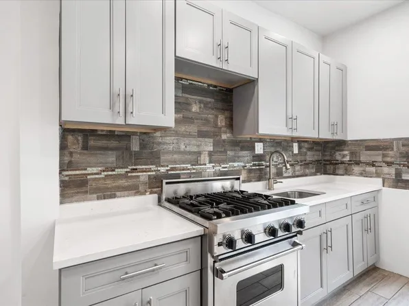 51 Booraem Avenue image 14 of 32