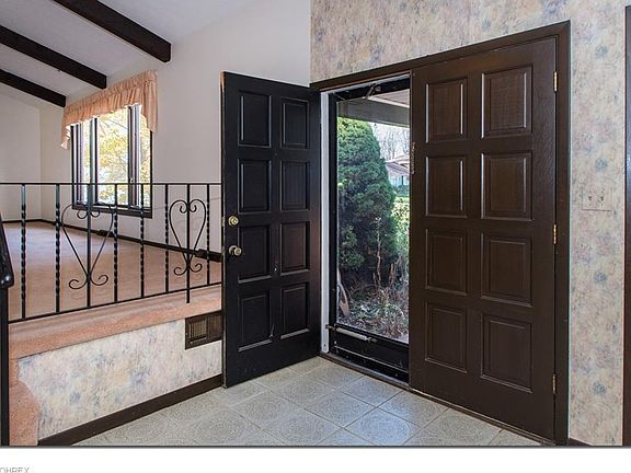 4th image of 5593 Kilbourne Dr