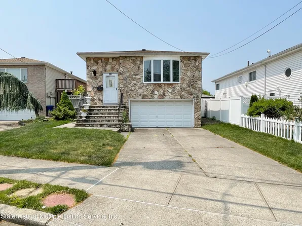 45 Bamberger Ln, Staten Island, NY 10312