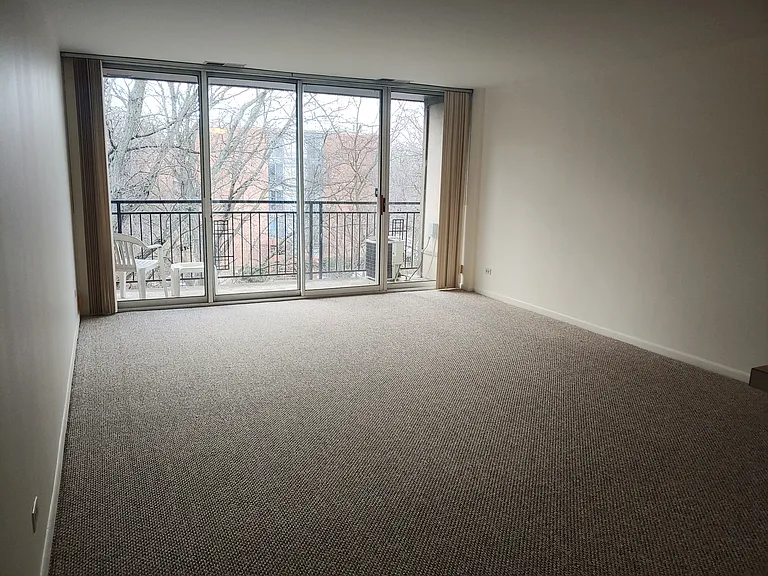 5820 Oakwood Dr #5J — Photo 7