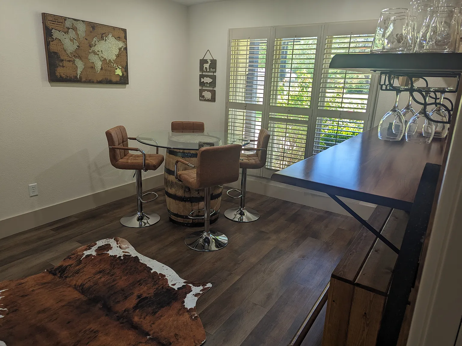 4 bed, 3401 sqft, $5,949 — Photo 4