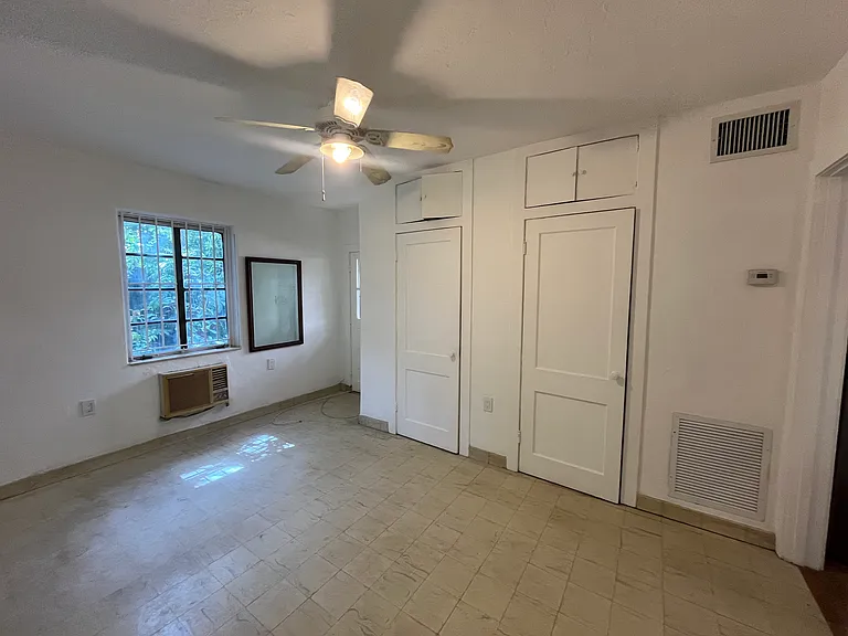 8214 E Dixie Hwy #1 — Photo 4