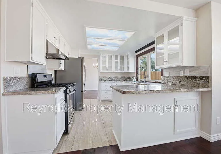9462 Pipilo St — Photo 10