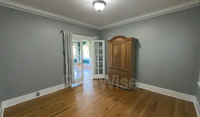 837 SE Blakeley Ave — Photo 19