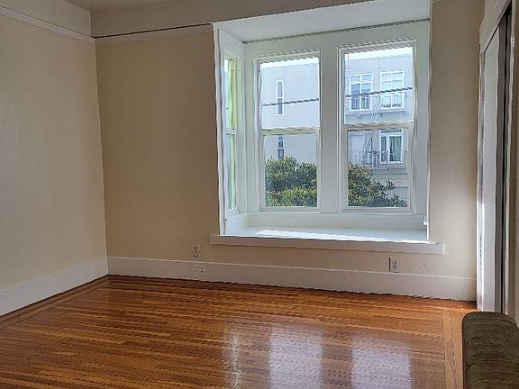 4th image of 1300 La Playa St APT 1