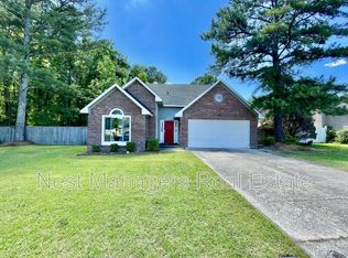 4226 Donegal Dr, Hope Mills, NC 28348