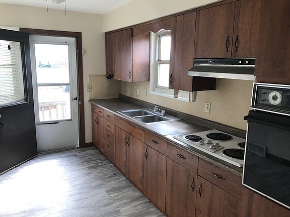 2nd image of 4531 W 152nd St