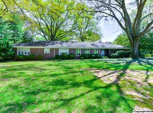 1501 Country Club Ln SE, Decatur, AL 35601