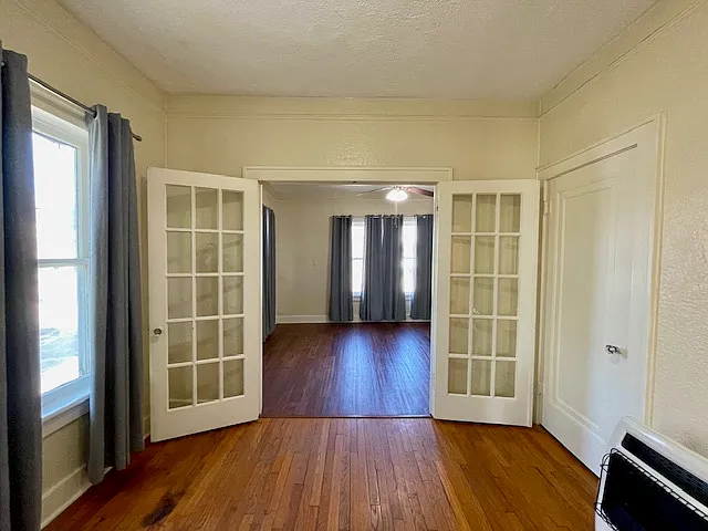 1 bed, 1000 sqft, $925 — Photo 2