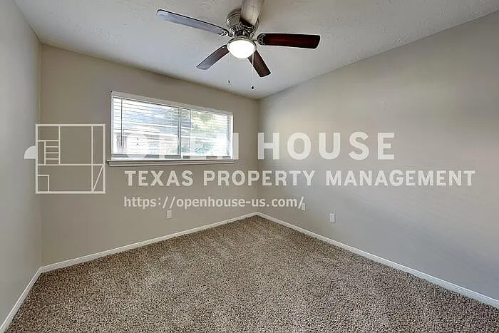1954 Round Spring Dr — Photo 11