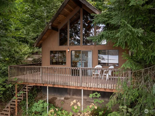 192 Longfellow Road, Port Angeles, WA 98363