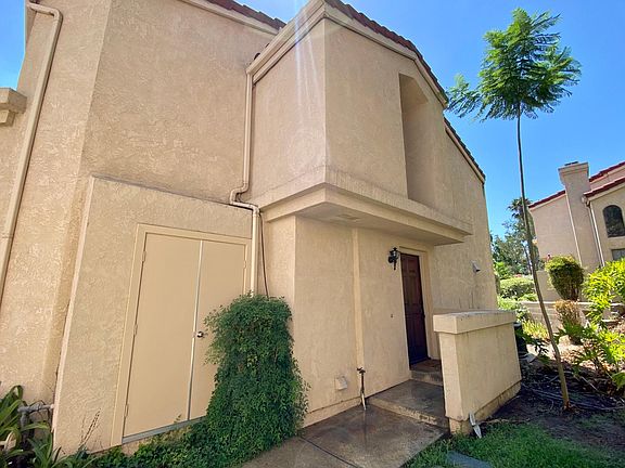 3rd image of 2823 Onyx Way