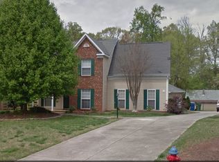 109 N Willow Ct, Mount Holly, NC 28120