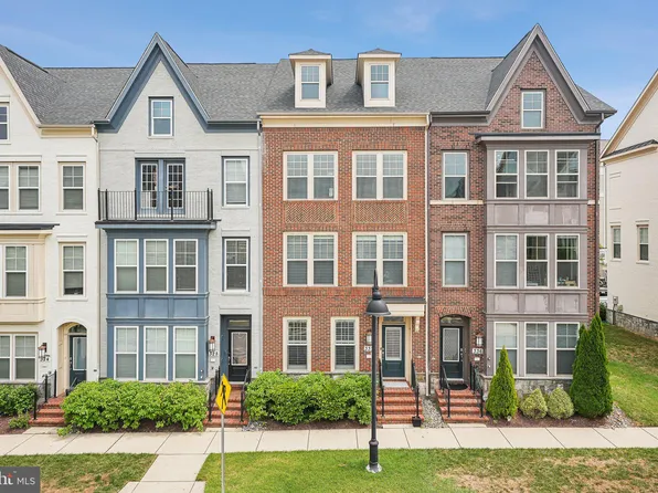 332 Hendrix Ave, Gaithersburg, MD 20878