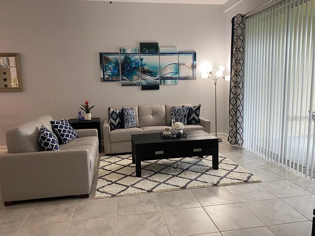 2 bed, 2.0 bath, 1388 sqft, $2,100 — Photo 4