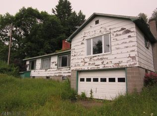 9060 Lincoln Hwy, Central City, PA 15926