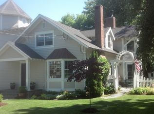 30 Parkland Pl, Milford, CT 06460