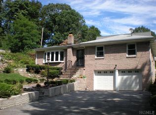 80 Taylor Pl, Larchmont, NY 10538