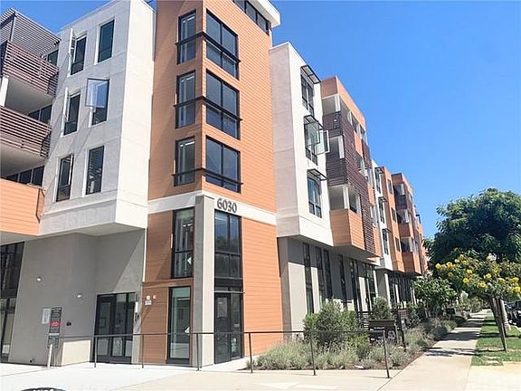 3rd image of 6030 S Seabluff Dr APT 405