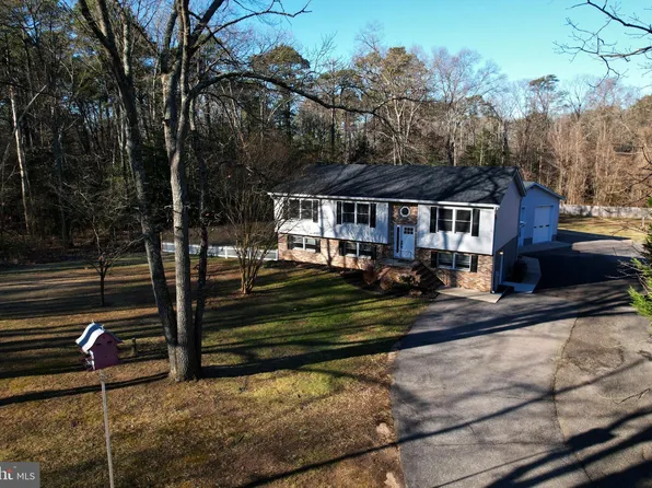 853 William Harrington Ln, Pasadena, MD 21122