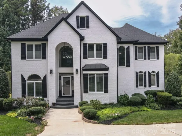 179 Pine Valley Dr, Stanley, NC 28164