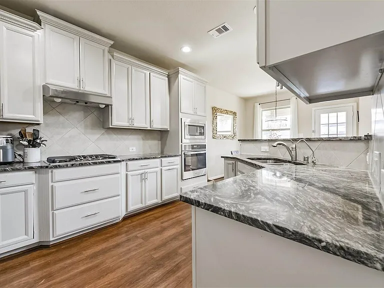 19027 Bowden Harbour Dr — Photo 6