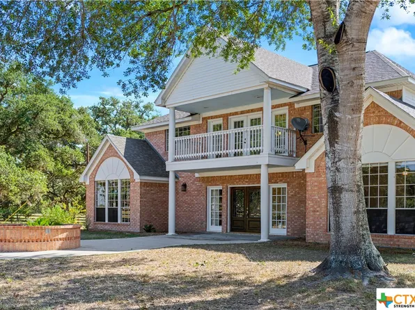 8051 County Road 283, Edna, TX 77957