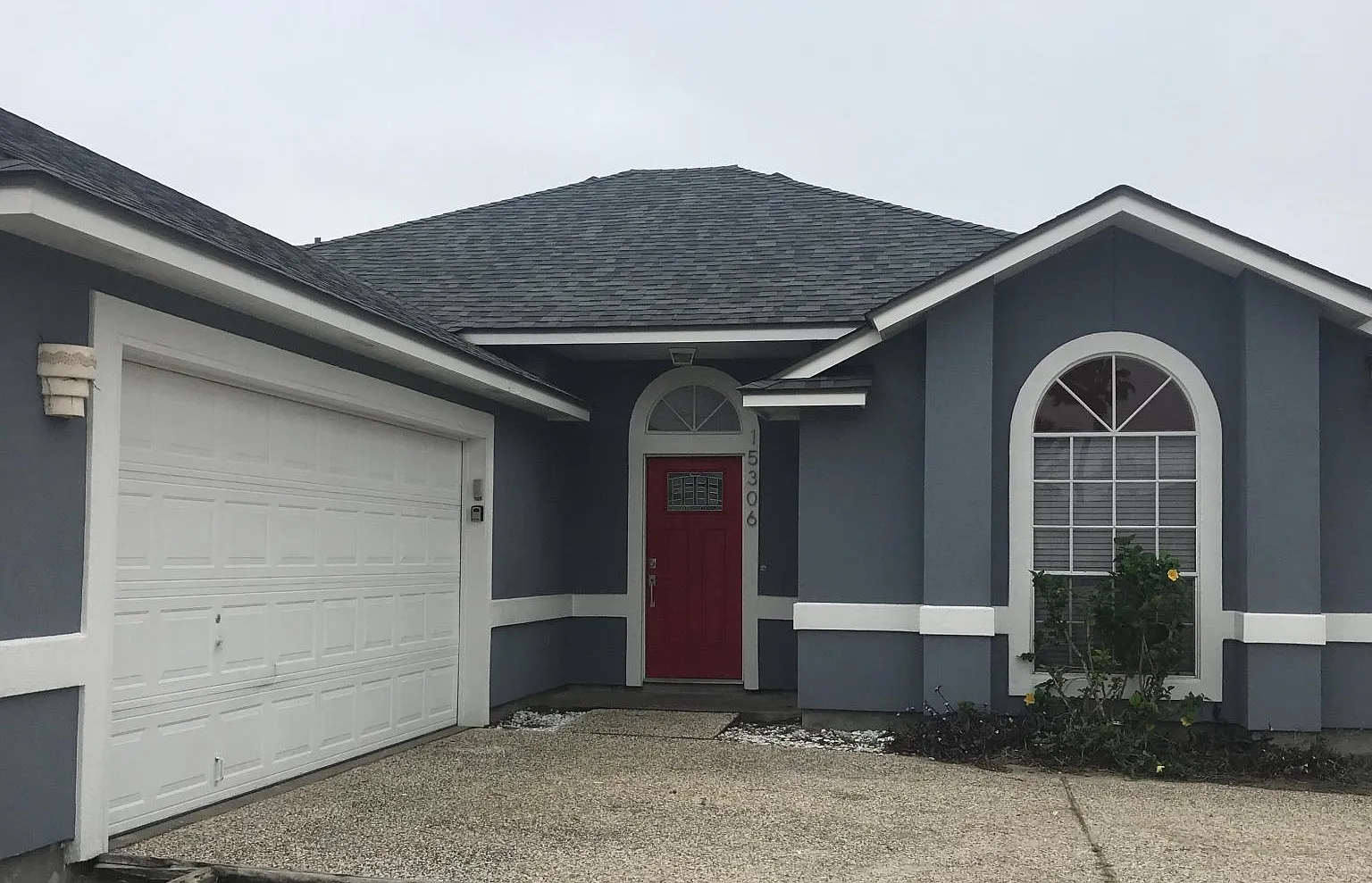 15306 Bounty Ave — Photo 2