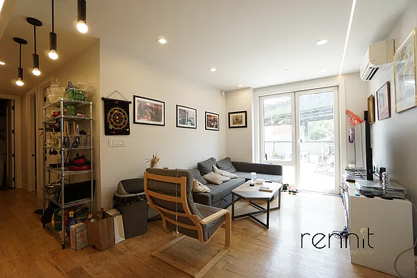 Rented by Rennit Inc. | media 4