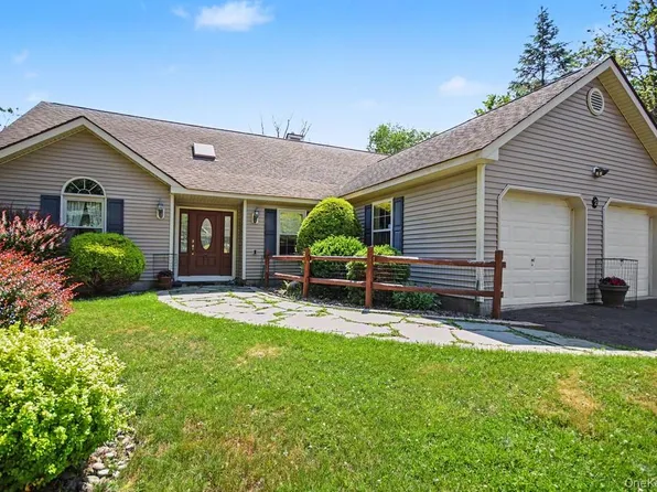 2 Douglas Street, Rock Hill, NY 12775
