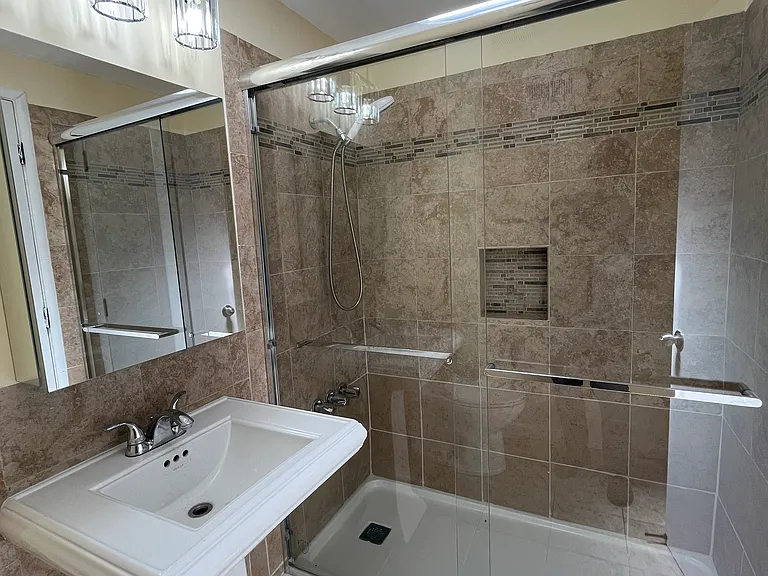 42964 Parkwood St — Photo 4