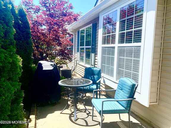 4th image of 34 Winkle Court #A