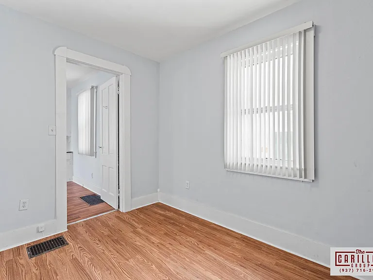 2027 Leo St — Photo 15