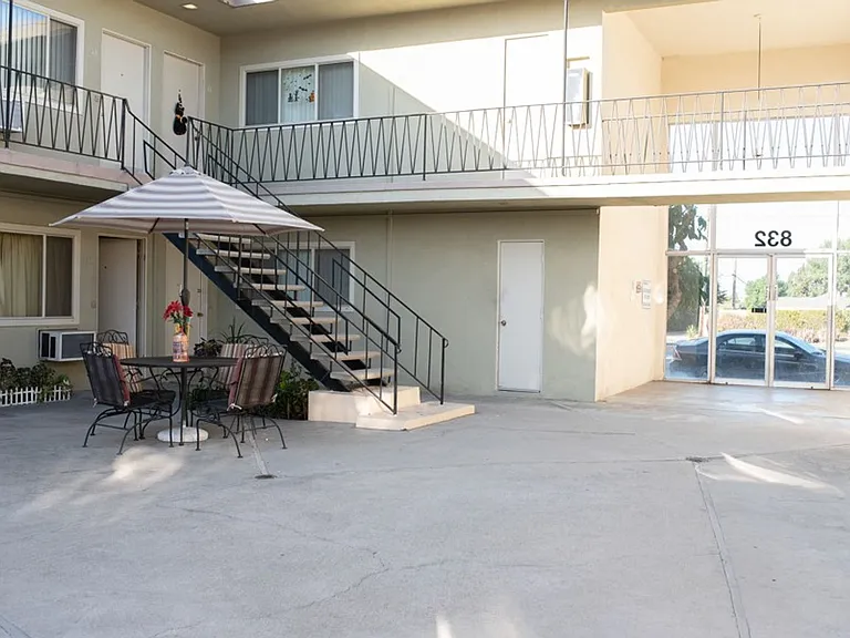 832 Azusa Ave #6 — Photo 8