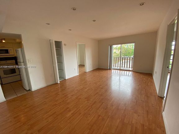 5th image of 4713 NW 7th St #3061