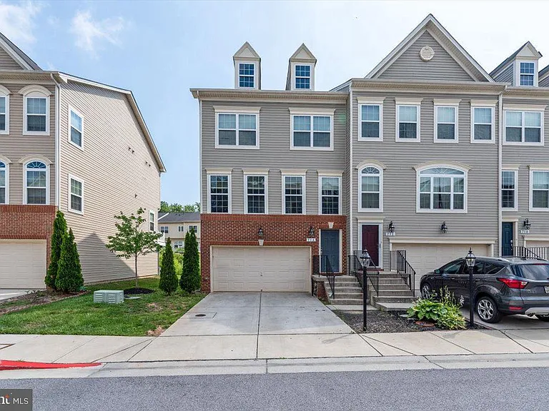 714 Millhouse Dr — Photo 1