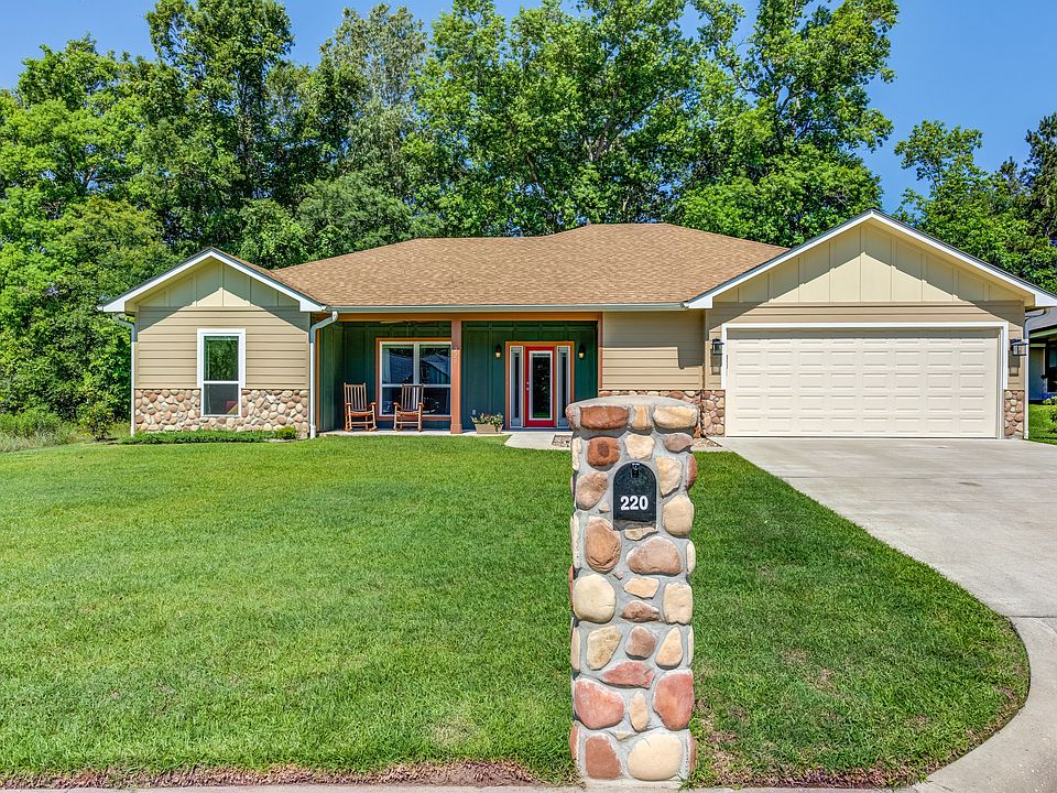 1st image of 220 Oak Meadow Ln