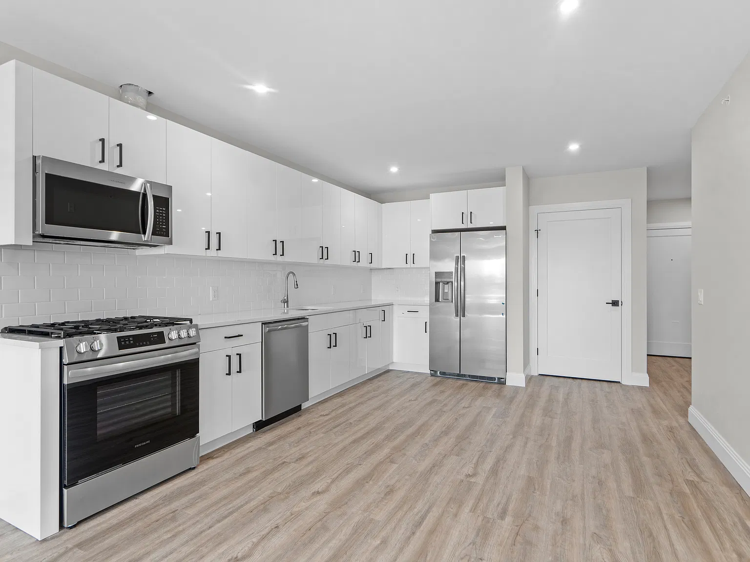 1 bed, $2,550 — Photo 1
