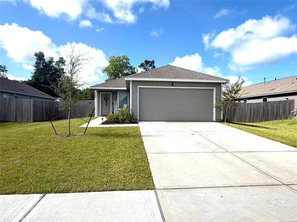 244 Houston St, Angleton, TX 77515