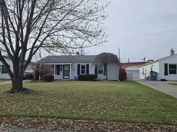 719 Reineck Dr, Toledo, OH 43605